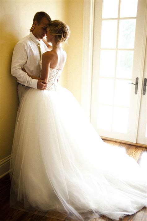 Love The Intimacy And Love The Hair Dream Wedding Wedding Pics