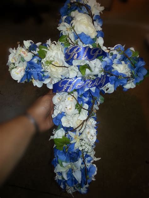 Ordering christmas flowers with floraqueen is easy. Silk flower grave cross | Christmas tree garland, Silk ...