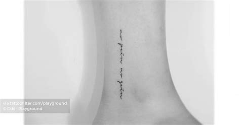 Tattoo That Says No Pain No Gain Handwritten On The