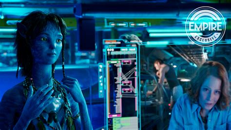 First Look At Sigourney Weaver As Teenage Navi Kiri In Avatar The