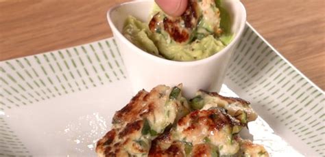 Crispy garlic parmesan zucchini fritters these crispy zucchini fritters are easy to make, low calorie and perfect for going alongside of grilled steak or chicken. Chicken Zucchini Poppers