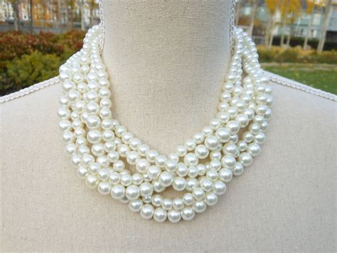Classic Chunky Pearl Necklace Pearl Statement Necklace Ivory Etsy Chunky Pearl Necklace