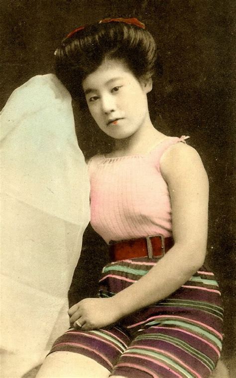 Colorized Photos Of Japanese Bathing Beauties In The Early Th Century Vintage Everyday