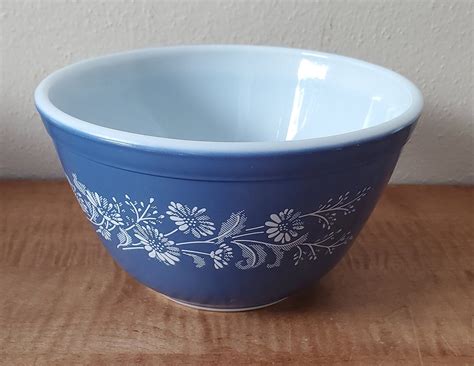 Vintage Pyrex Colonial Mist Mixing Bowls Rare All Blue Bowls Etsy