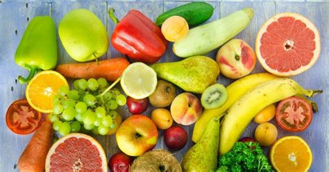 Czy wiesz, od kiedy wprowadzać do diety dziecka owoce i warzywa? Quiz | Mamotoja.pl