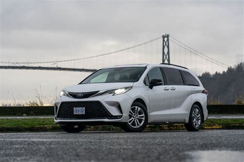 2023 Toyota Sienna Xse Minivan Review Driving