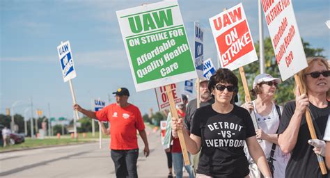 Gm And Uaw Reach Tentative Agreement As Strike Continues Carscoops