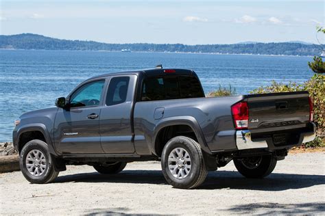 2016 Toyota Tacoma Access Cab Pictures