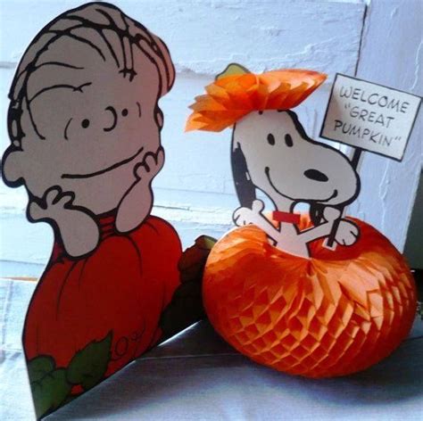 Pin By Nanncy K On Rons Charlie Brown And Gang Snoopy Halloween