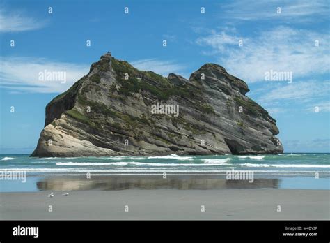 Wharariki Beach New Zealand Stock Photo Alamy