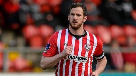 Lutto Nel Calcio Morto Ryan McBride Capitano Del Derry City