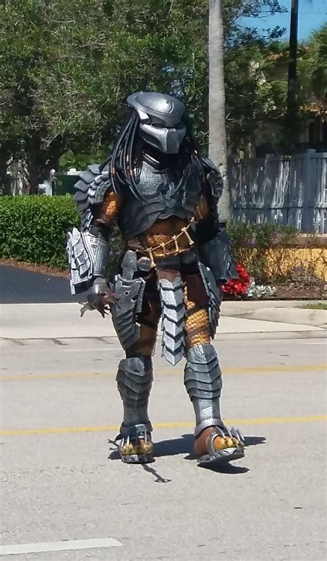 Learn how to make a predator costume from the original 1987 classic! 2017 Halloween Costume Contest-PREDATOR Costume — Stan ...