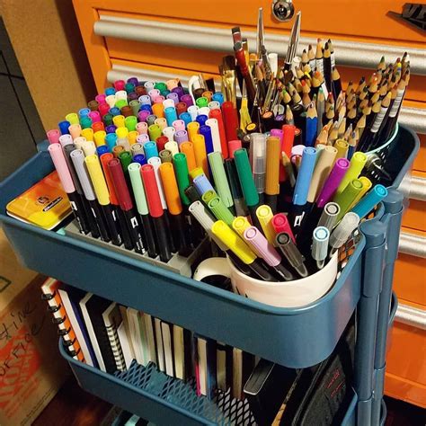 It's so nice to have favorite art supplies unpacked and organized again ...