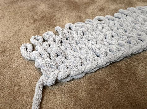 Easy Chunky Hand Knitted Blanket In One Hour 8 Steps With Pictures