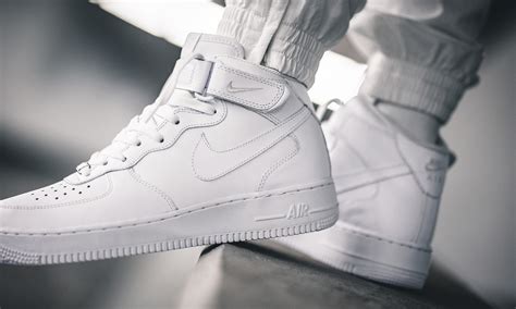 Nike Air Force 1 MID '07 (weiß) | 43einhalb Sneaker Store