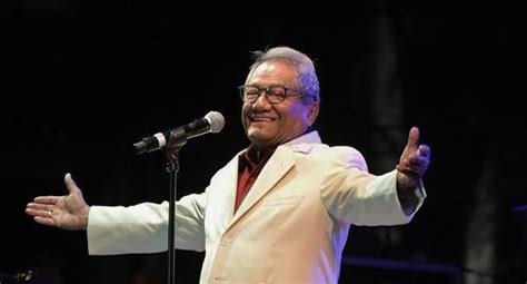 Mantente informado con las últimas noticias, videos y fotos de armando manzanero que te brinda univision | univision. Famosos se despiden de Armando Manzanero tras su fallecimiento