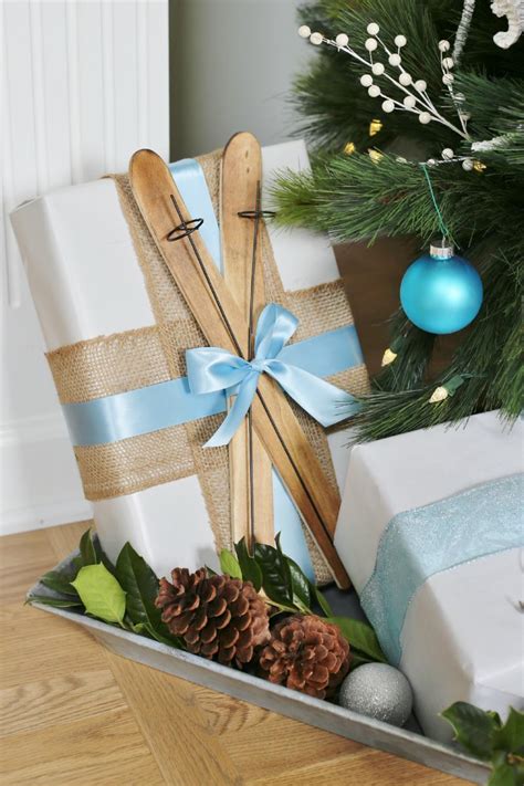 If you're looking to gift something small. Quiet Corner:Easy Christmas Gift Wrapping Ideas - Quiet Corner