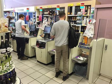 If you don't have a visa card, you'll only be able to pay with cash. A Basic Guide To Self-Service POS Systems | Merchant Maverick