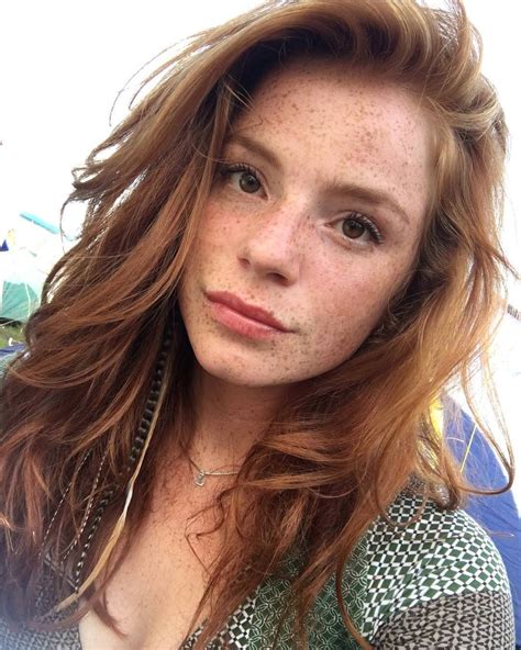 Chic On Twitter Red Hair Brown Eyes Beautiful Red Hair Beautiful Freckles
