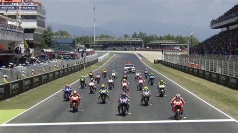 Sesi race motogp akan tayang secara live melalui tv trans7 pada jam 00:00 wib (senin dini hari). √ Jadwal Siaran Langsung MotoGP Catalunya 2017 Trans7 ...
