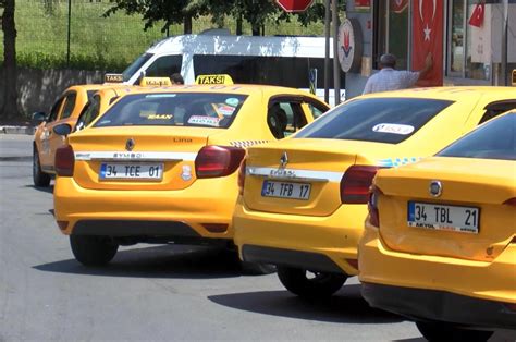 What is the blue taxi in Istanbul?