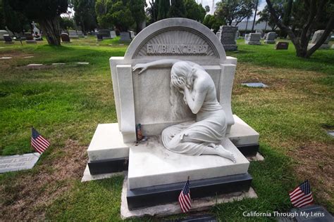 Hollywood Forever Cemetery Spots To See At The Resting Place Of The