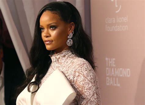 Sheen Magazine Rihanna Gives An Inside Look At Fenty Skin