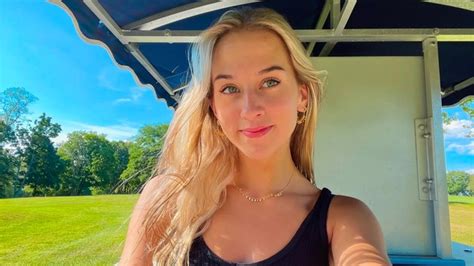 Golf Cart Girls Are Going Viral On Tiktok For Sharing Their Pay