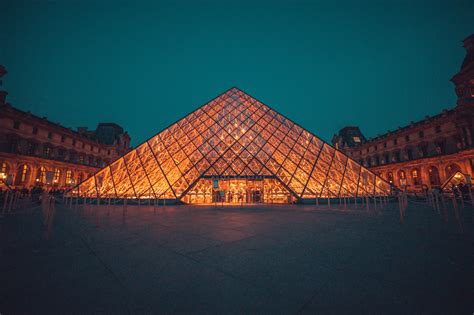 Combien De Vitre A La Pyramide Du Louvre - Pyramide du Louvre : En savoir plus sur la pyramide du Louvre