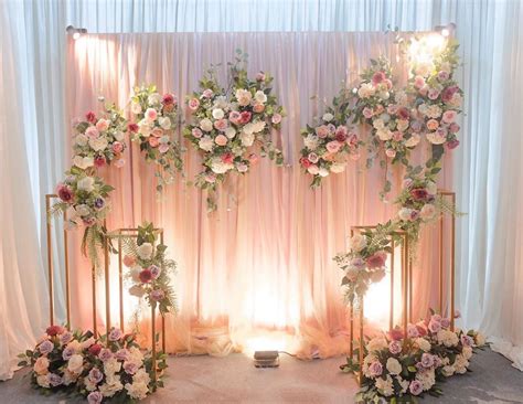 Diy backdrop lamaran kali ini memang cukup simple, sehingga biaya yang kamu butuhkan tidak terlalu banyak. Ini Dia 6 Dekorasi Lamaran Hits yang Bikin Acara Makin Seru!