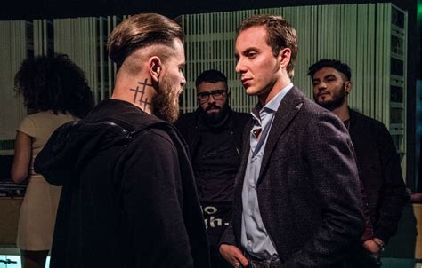 Gomorra è una serie televisiva italiana di genere gangster trasmessa su sky italia dal 2014. 'Gomorra 3', Saviano: «Vogliamo raccontare le Scampia d ...