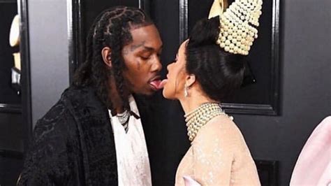 Cardi B And Offset Share A Kiss On 2019 Grammys Red Carpetguardian Life