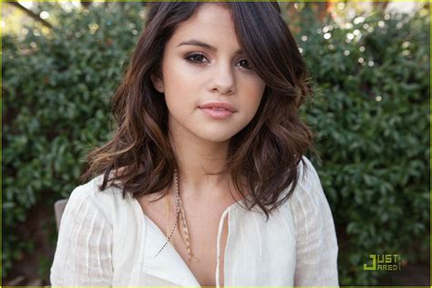 Selena Gomez Ill Be Starting Over In A Way Photo