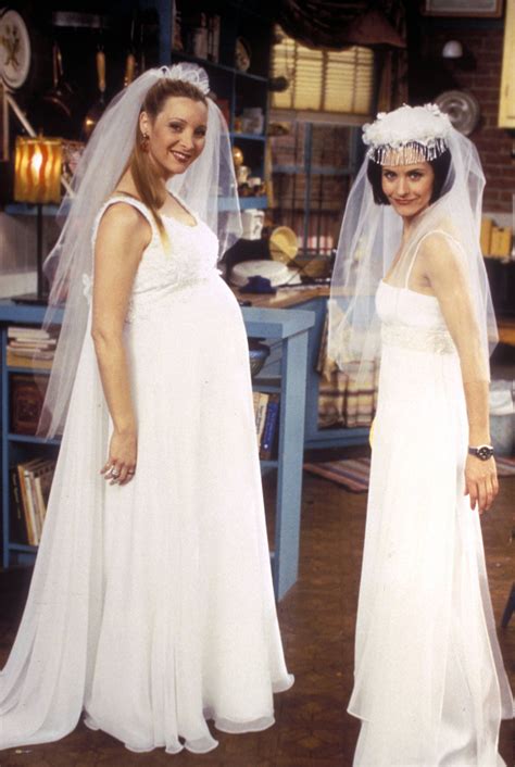 Matthew perry was born in williamstown, massachusetts, to suzanne marie (langford), a canadian journalist, and john bennett perry, an american actor. "Friends" wird 25: So feiern Courtney Cox, Lisa Kudrow ...