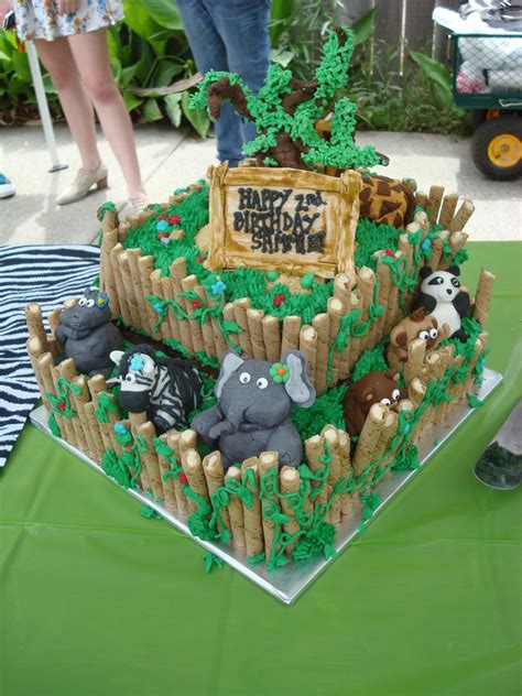 Zoo Cake - CakeCentral.com
