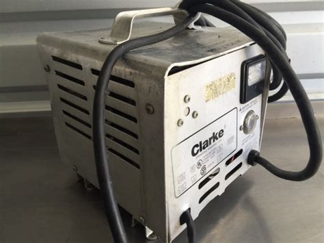 Used Clarke 36 Volt 25 Amp Battery Charger 40506a Free Shipping