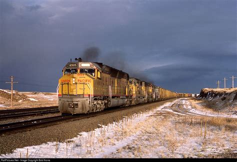 Railpicturesnet Photo Up 6905 Union Pacific Emd Dd40x At Buford