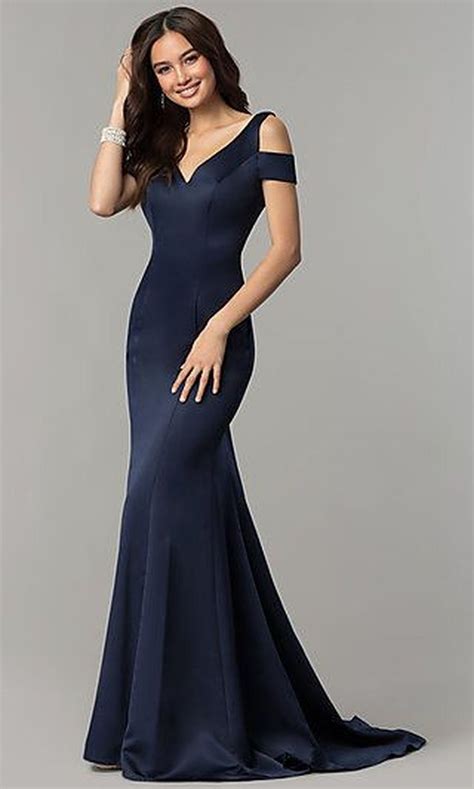 30 The Best Winter Gowns For Formal Event In 2020 Prom Dress With