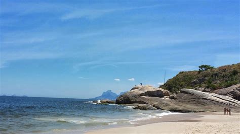 Praia De Camboinhas Niterói Rj Smile City Places Ive Been Places To Go Coastline