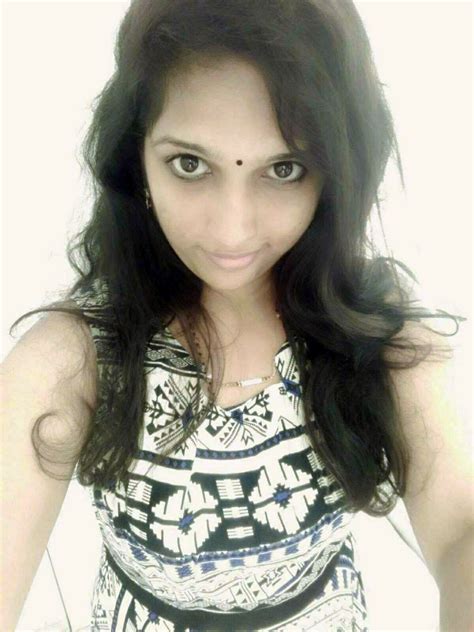 Indian Beautiful Tamil Gf Selfies Pics Collection Femalemms
