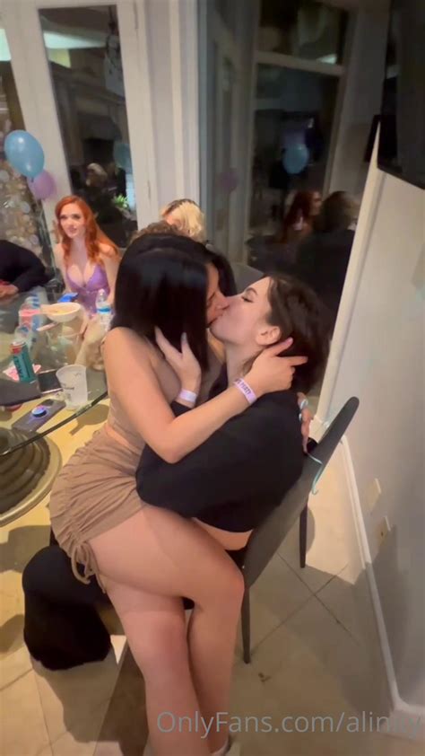 Alinity Fandy Lesbian French Kiss Ppv Onlyfans Video Leaked Lewd Influencers