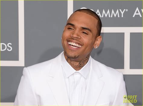 Chris Brown Grammys 2013 Red Carpet Photo 2809200 2013 Grammys