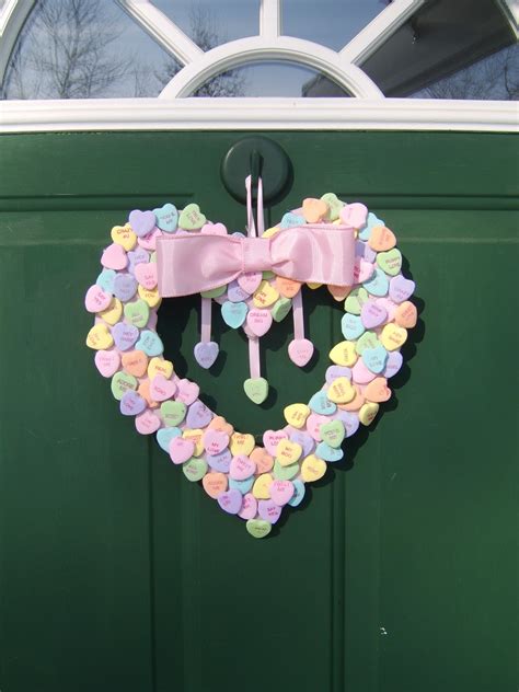 Stringer Mama Valentines Day Wreath Craft Project