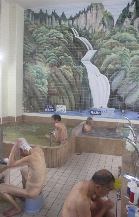 Tokyo Bathhouses Look To Tap Foreigners But Ensure They Behave The