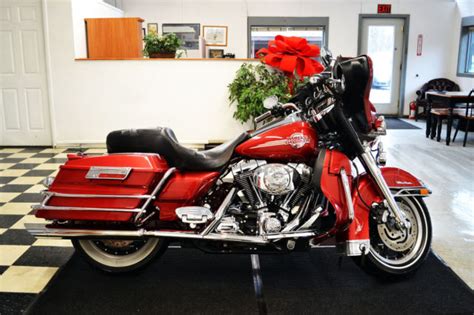 2005 harley davidson ultra classic, 88 cubic inches, 17,300 original miles. 2005 Harley-Davidson Ultra Classic Elextra Glide ...