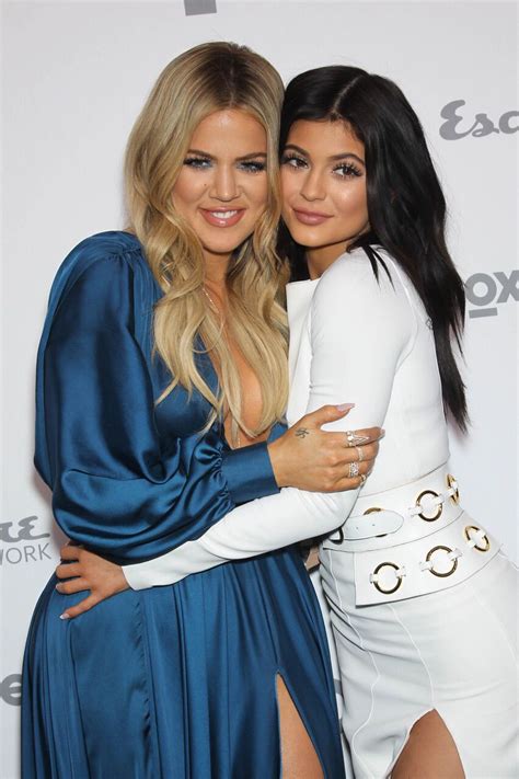 Pinterest Kylizzlerussett☽ Kendall Y Kylie Jenner Trajes Kylie Jenner Estilo Kylie Jenner