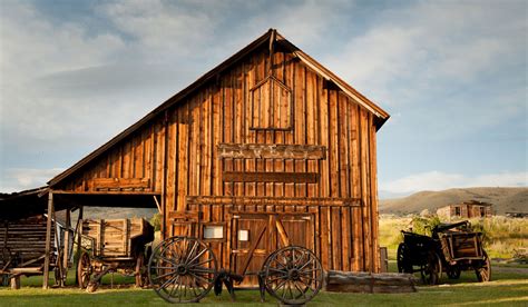 Explore The Ghost Towns Of Southwest Montana Ghost Towns Towns Ghost