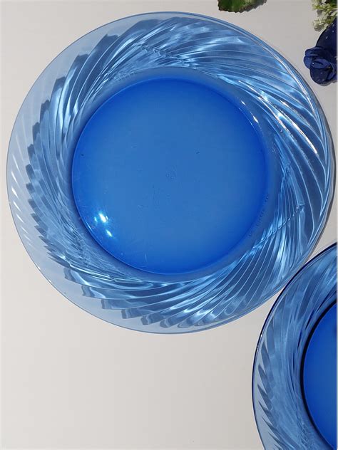 Blue Glass Dinner Plates Pyrex Festiva Cobalt Blue 10 75 Inch Set Of 3 Swirl Rim Corelle