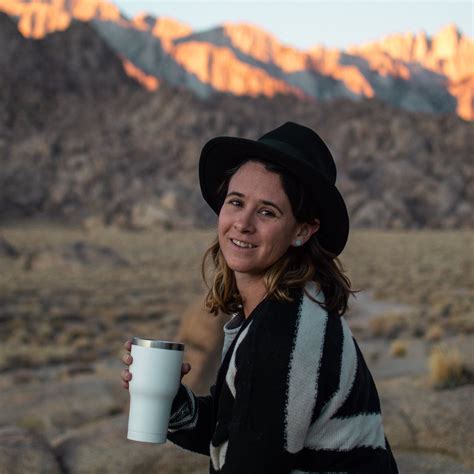 Ep 258 How This Travel Blogger Inspires Women To Get Outdoors With