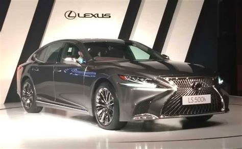 It has a ground clearance of 200 mm and dimensions is 4890 mm l x 1895 mm w x 1690 mm h. Lexus LS 500h Launched In India; Prices Start From Rs. 1 ...